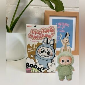 AUTHENTIC POP MART - Exciting Macaron Labubu - Green Grape NIB